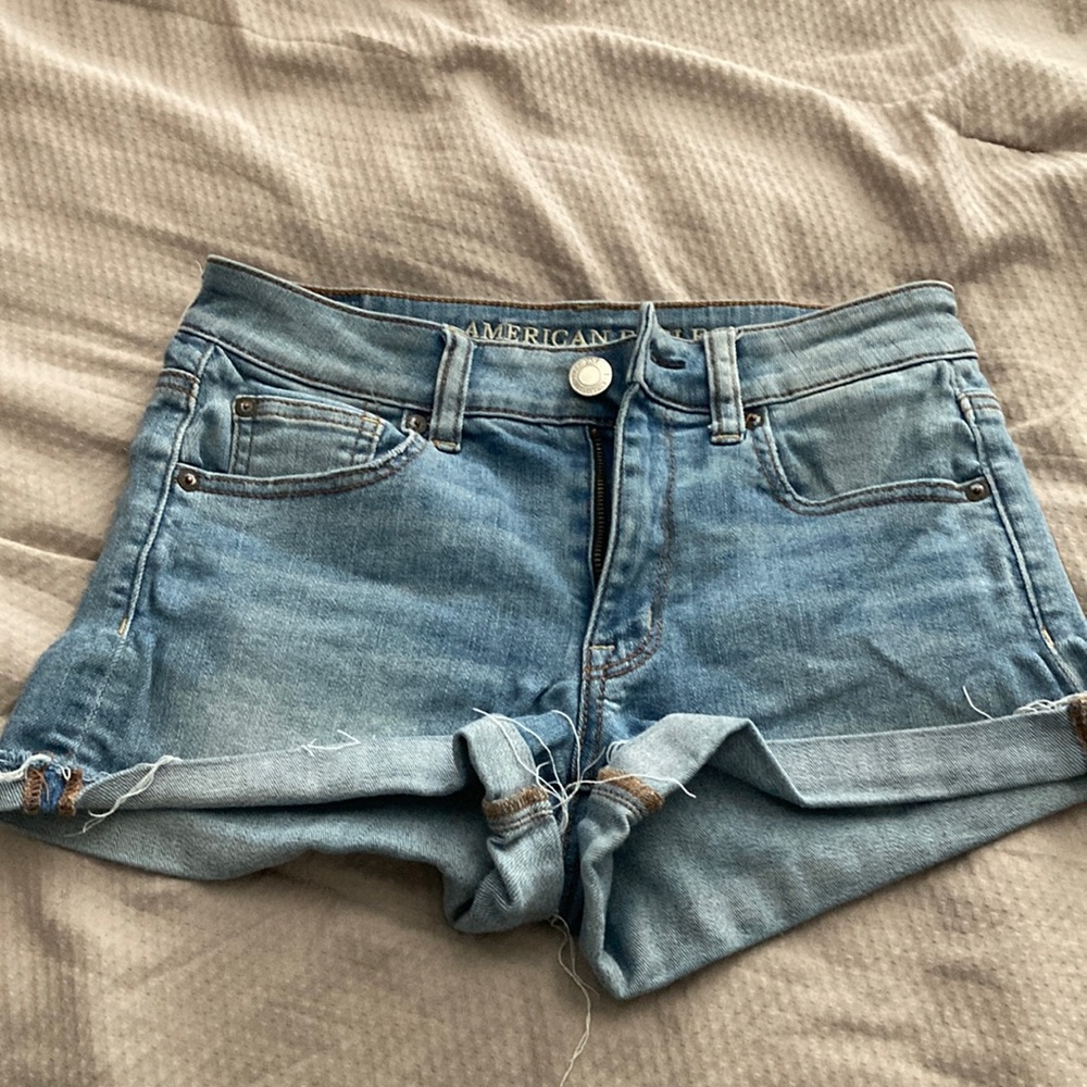 American eagle booty shorts